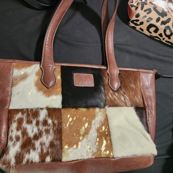Ariat Concealed Carry Purse - Picture 1 of 5